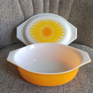 Vintage Pyrex Daisy Sunflower Oval Casserole Lid 943 C 14